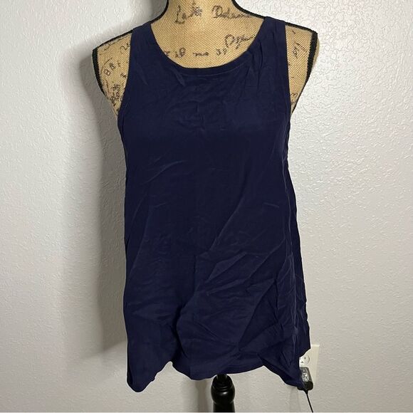 NWT Chaser Size M Navy Blue Silk Basics Vent Back Flounce Tank Lightweight Sheer - Picture 1 of 9